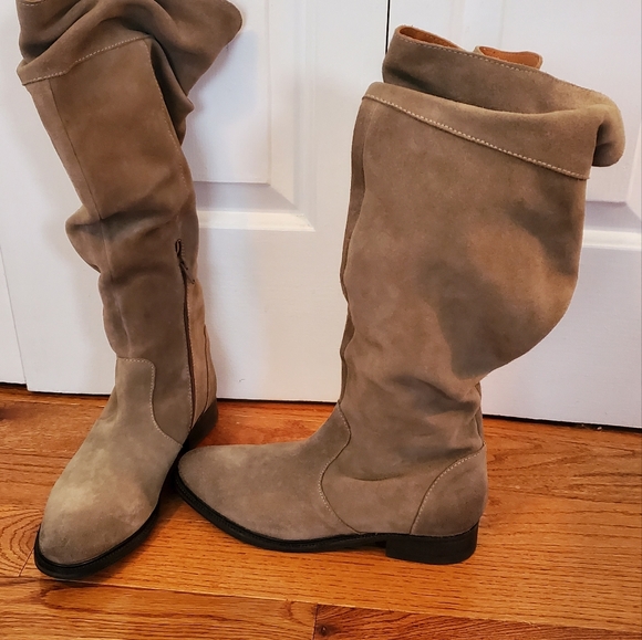 Tan suede slouchy boho boots - Picture 2 of 4